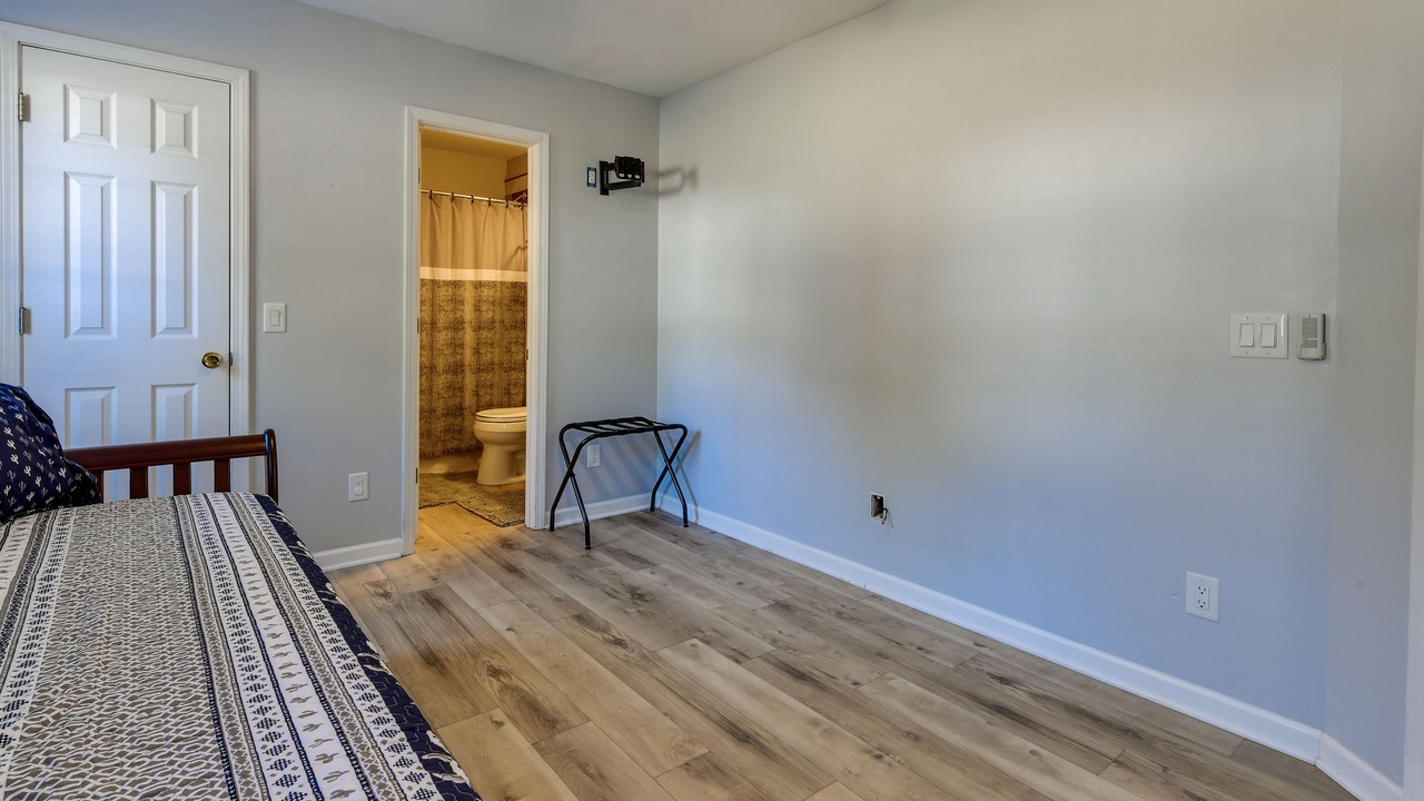 Photo of Bedroom in Troutman