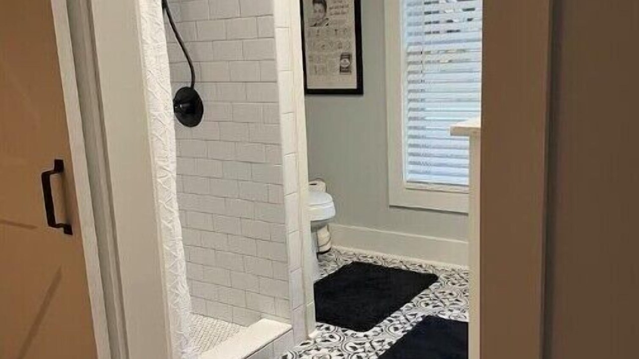 Photo of Bathroom in Long Beach