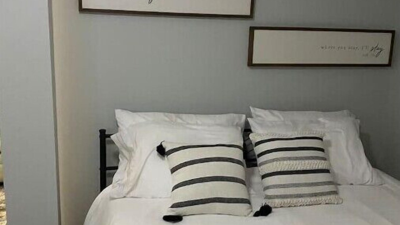 Photo of Bedroom in Long Beach