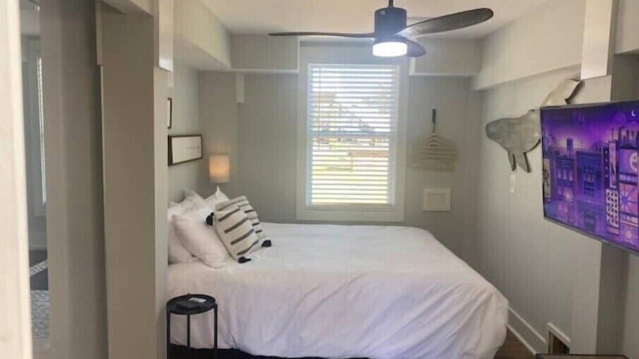 Photo of Bedroom in Long Beach