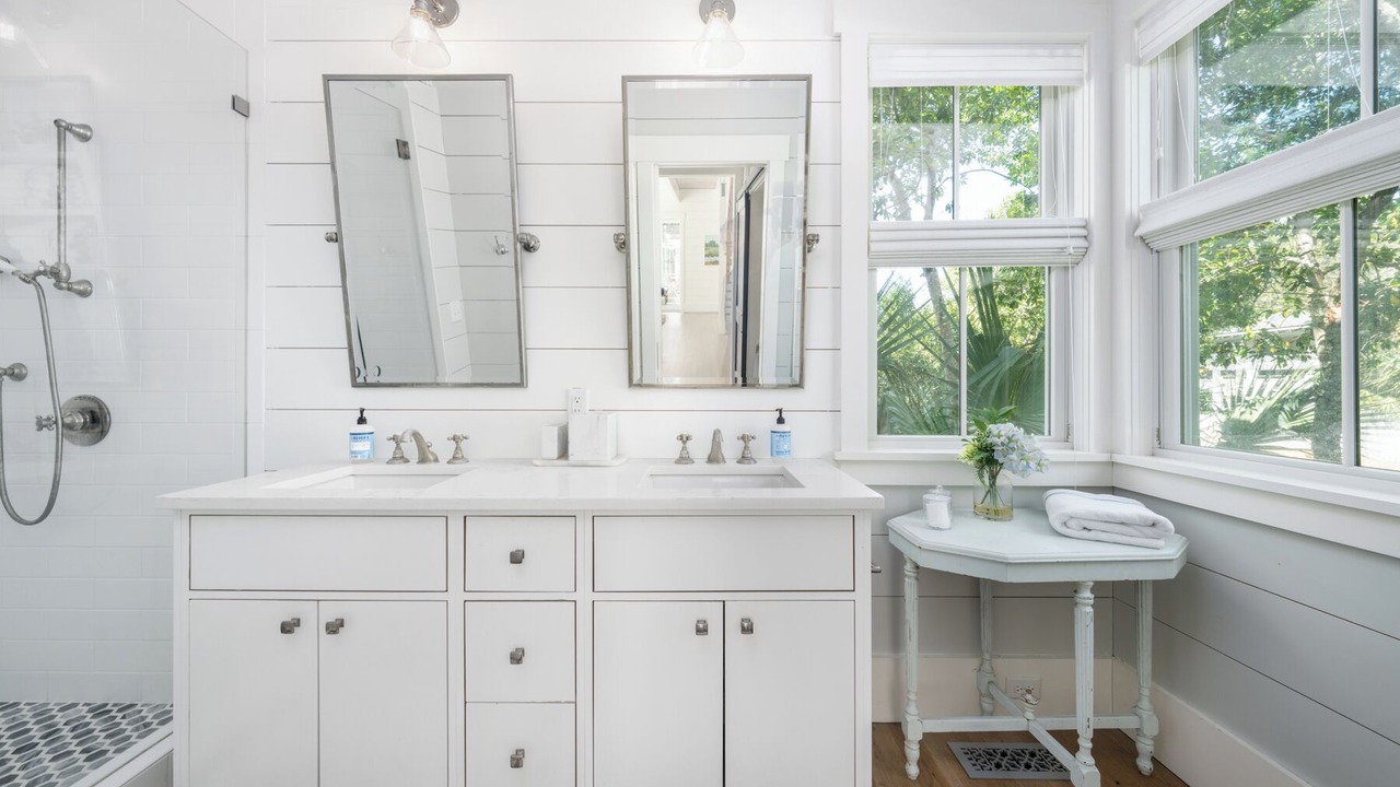 Photo of Bathroom in Cape Fear Station