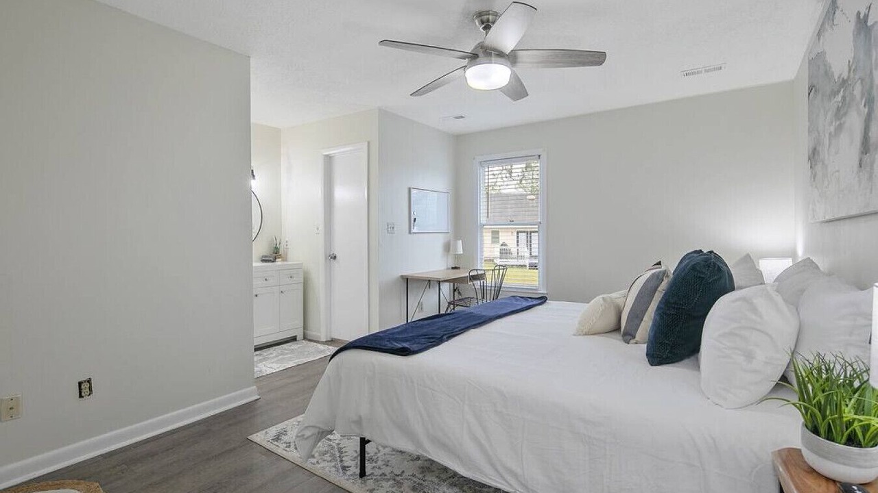 Photo of Bedroom in Pine Forest