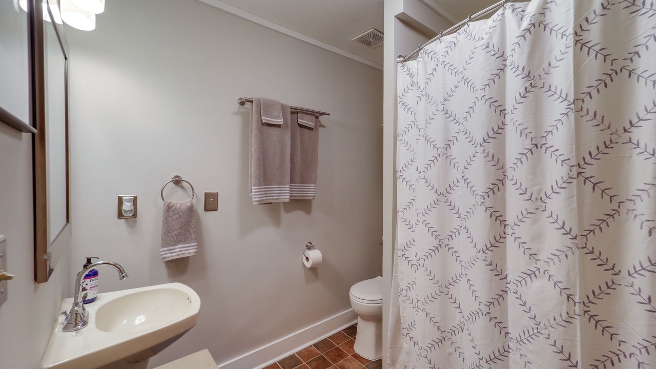 Photo of Bathroom in Spruce Pine