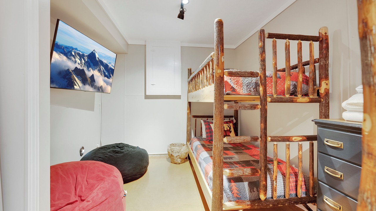 Photo of Bedroom in Maggie Valley