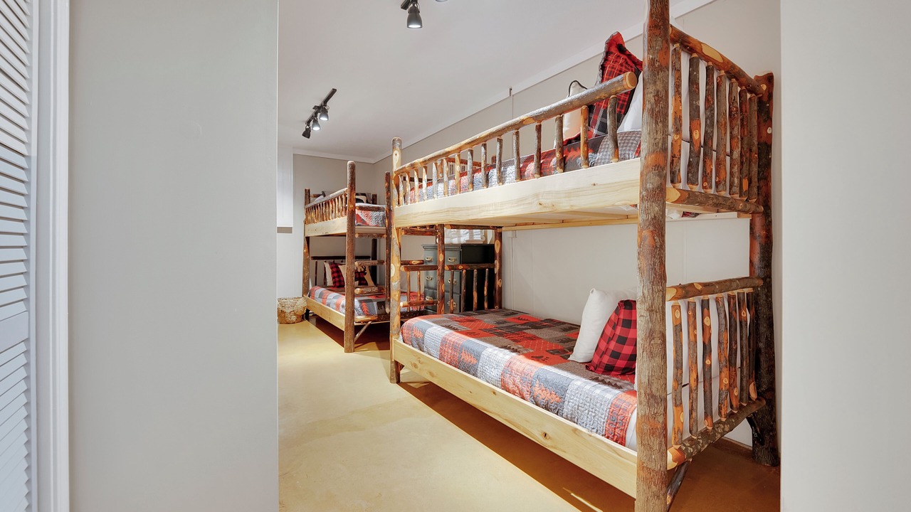 Photo of Bedroom in Maggie Valley