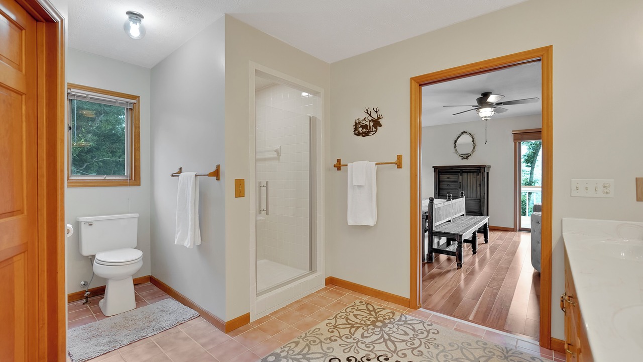 Photo of Bathroom in Maggie Valley