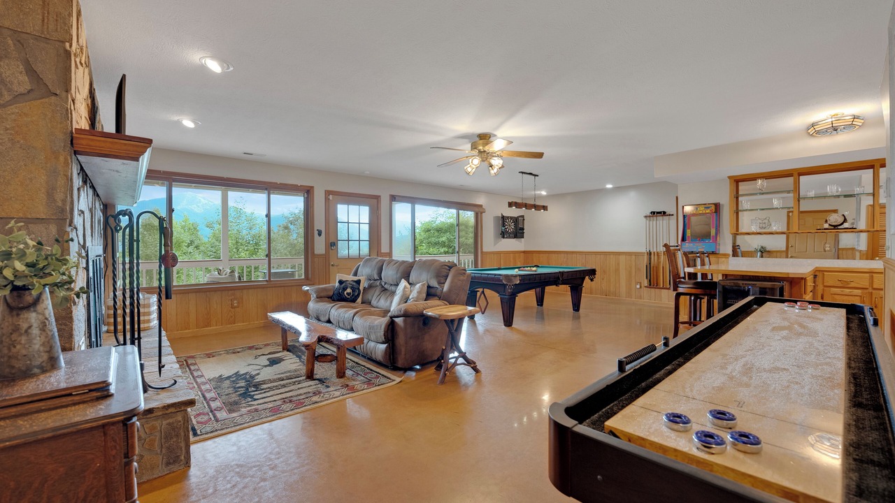 Photo of Bedroom in Maggie Valley