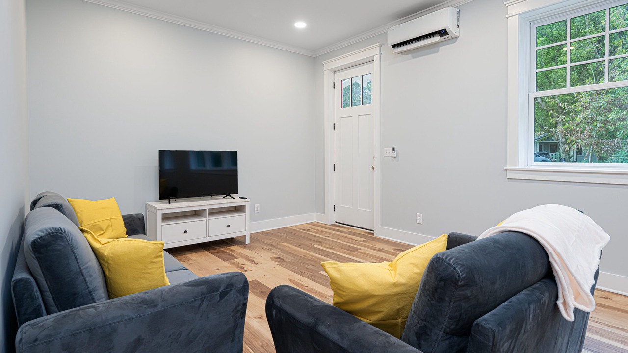 Photo of Livingroom in Historic Montford