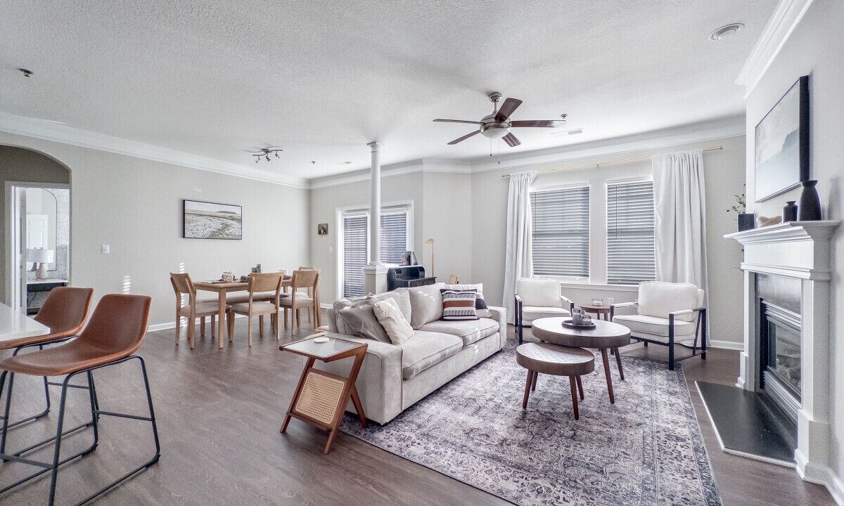 Photo of Livingroom in Huntersville