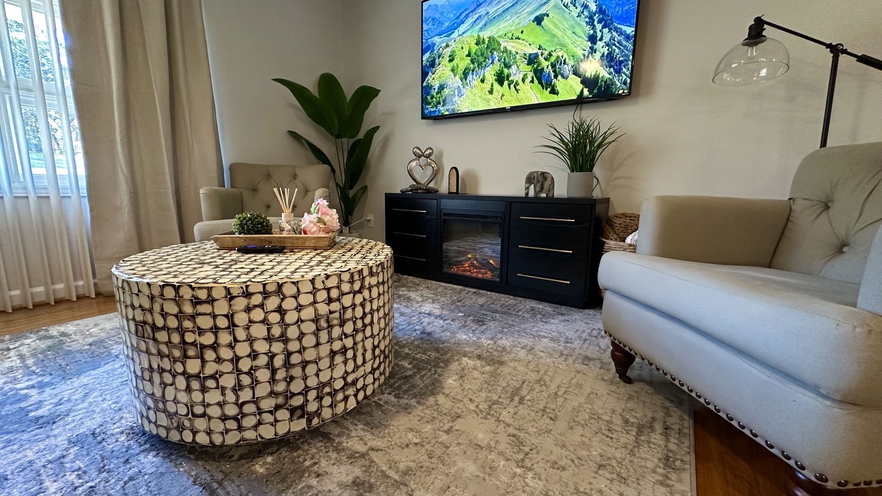 Photo of Livingroom in Northeast Raleigh