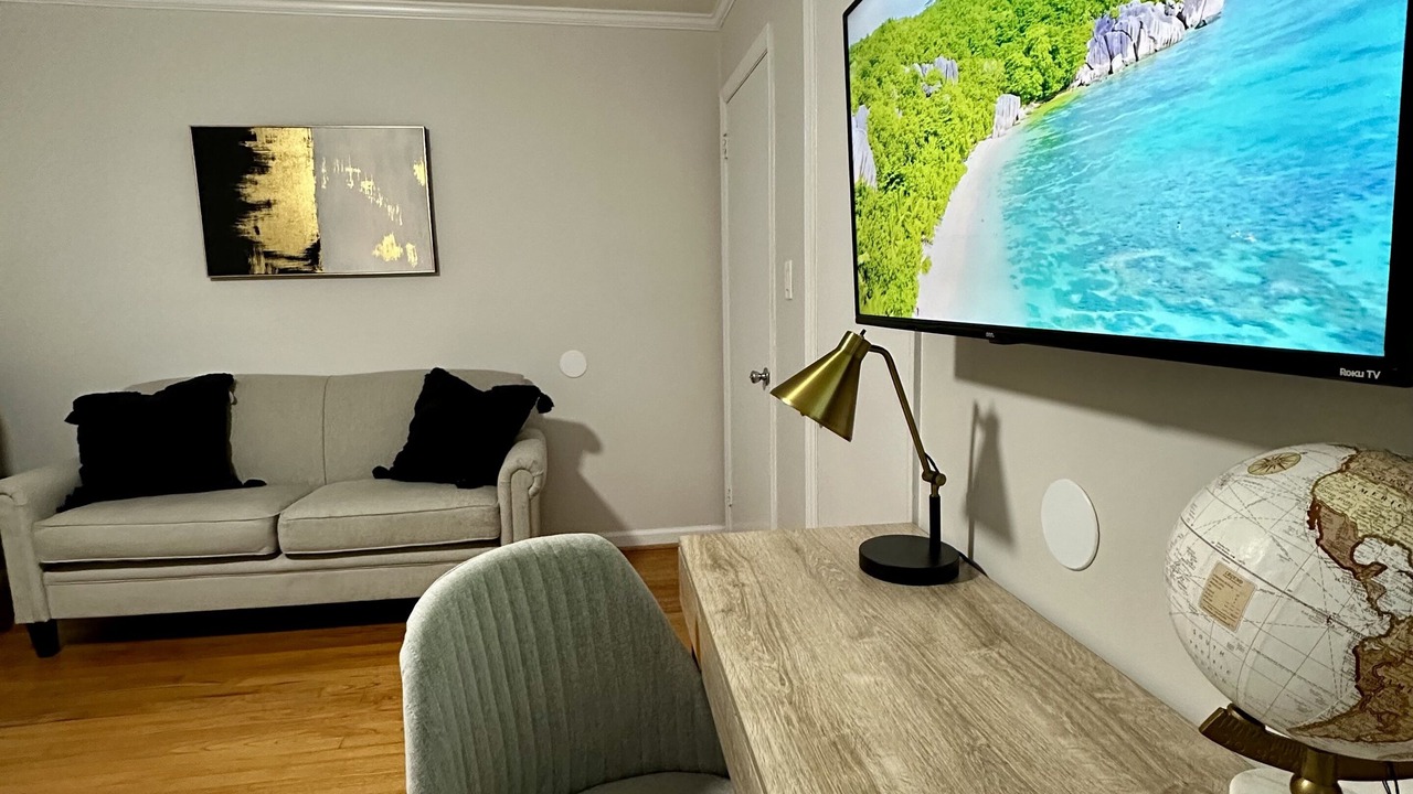 Photo of Livingroom in Northeast Raleigh