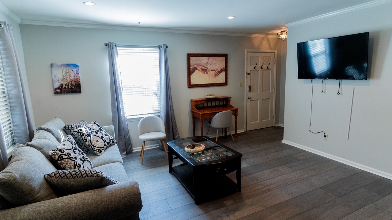 Photo of Livingroom in Ashbrook - Clawson Village