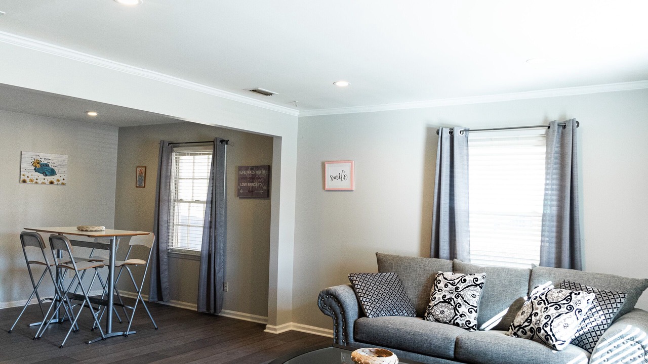 Photo of Livingroom in Ashbrook - Clawson Village