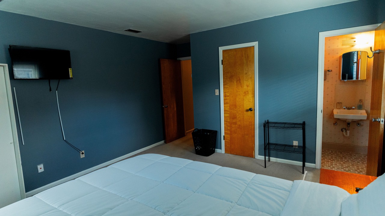 Photo of Bedroom in Ashbrook - Clawson Village