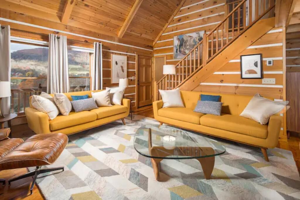 Photo of Livingroom in Banner Elk