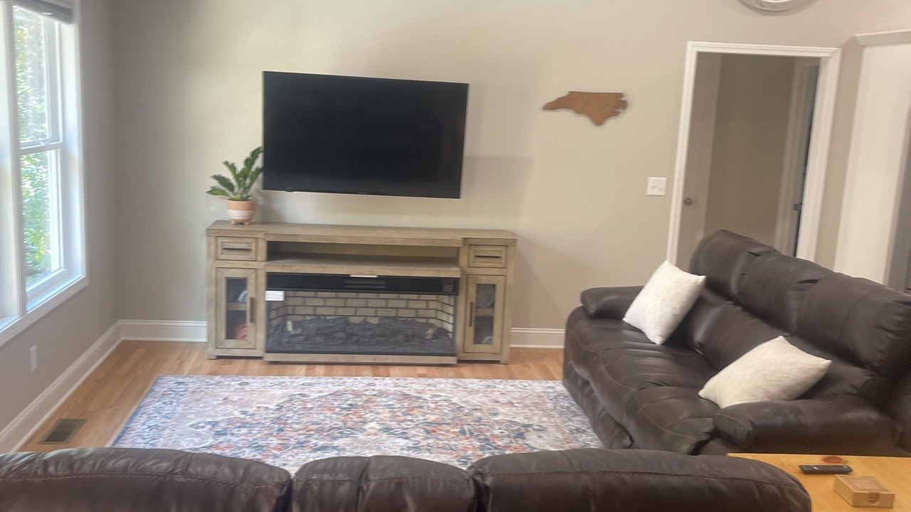 Photo of Livingroom in Hendersonville
