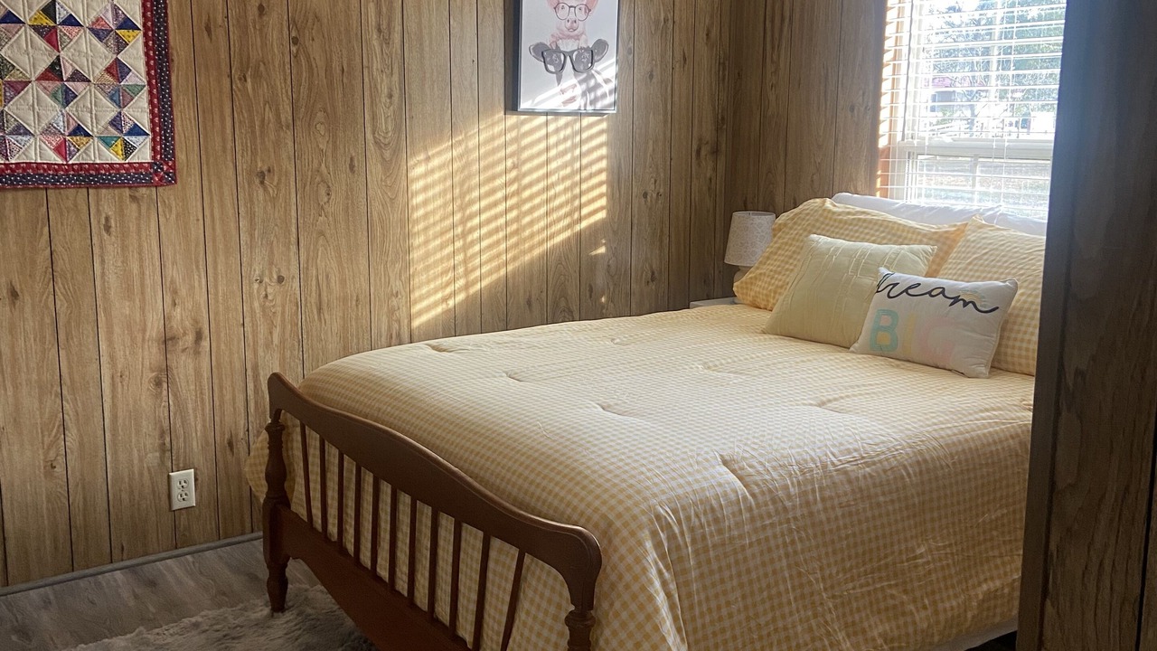 Photo of Bedroom in Newport