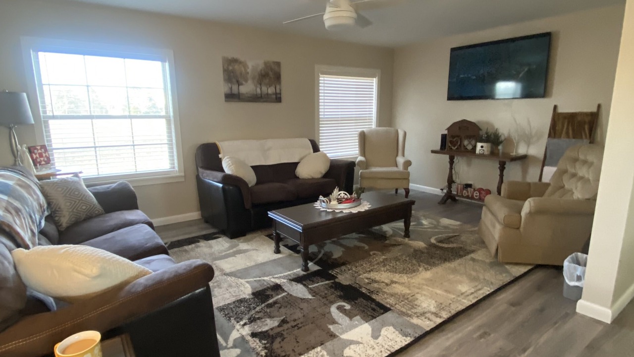 Photo of Livingroom in Newport