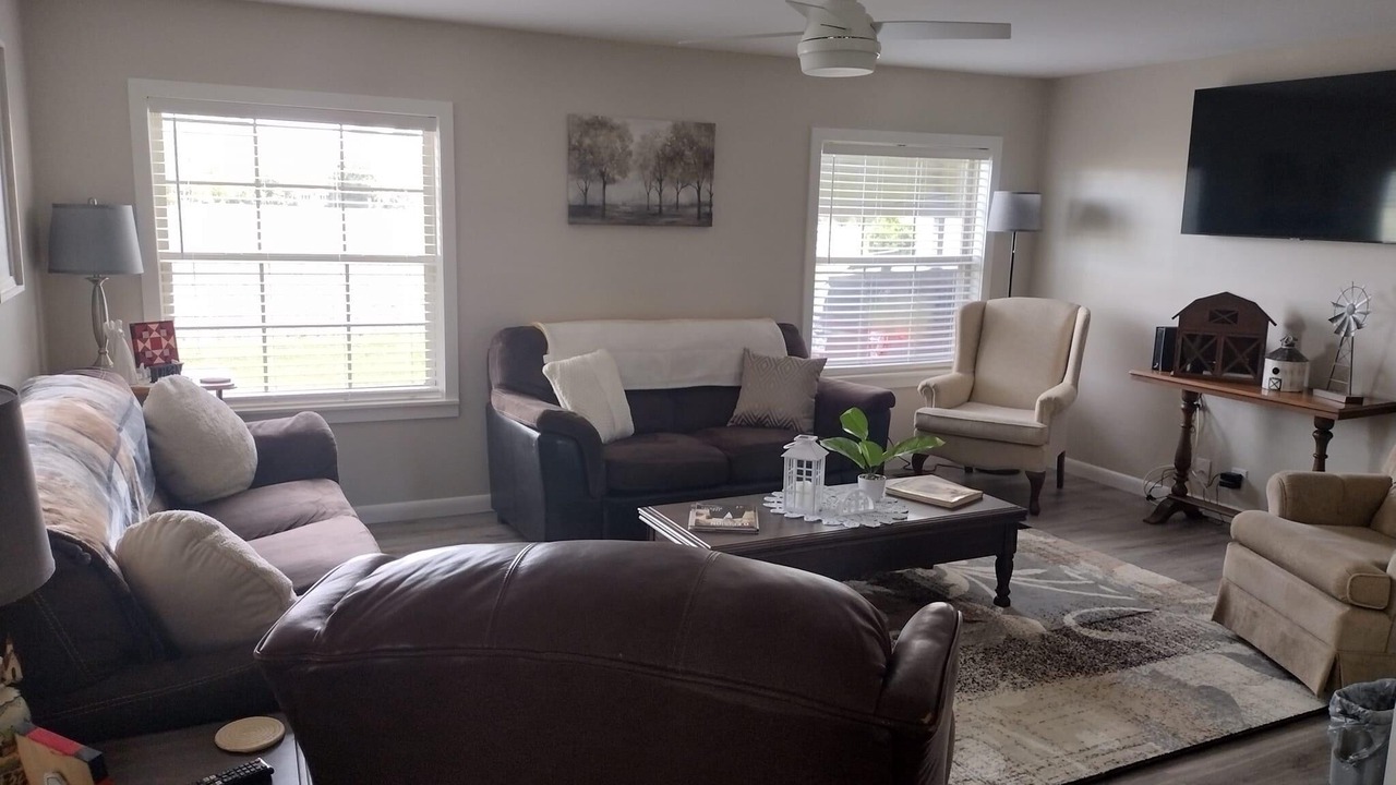 Photo of Livingroom in Newport