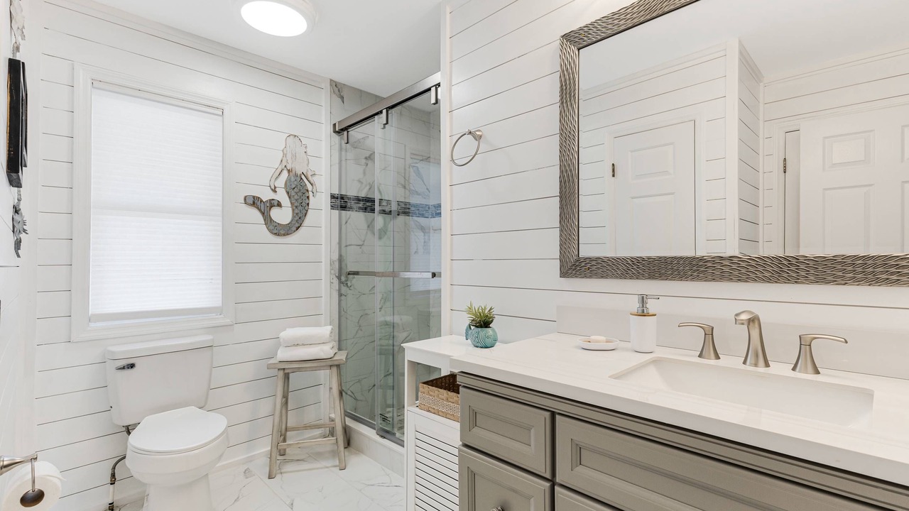 Photo of Bathroom in Long Beach