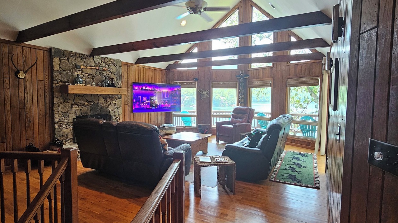 Photo of Bedroom in Robbinsville