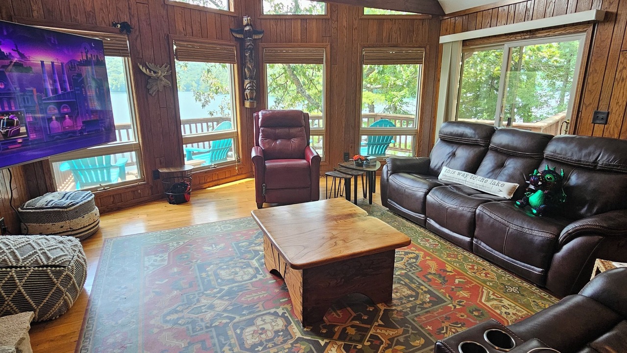 Photo of Bedroom in Robbinsville
