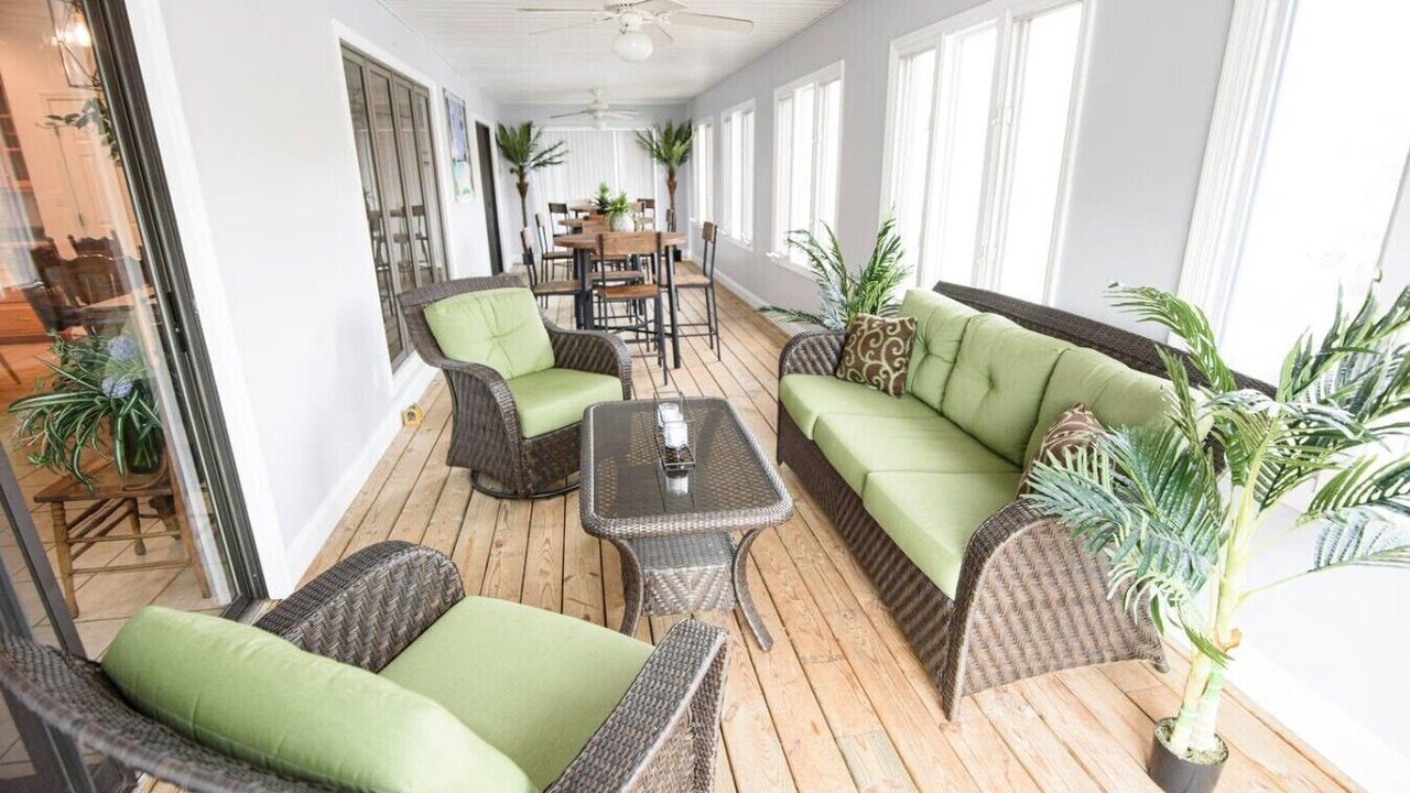 Photo of Livingroom in Westlake Corner