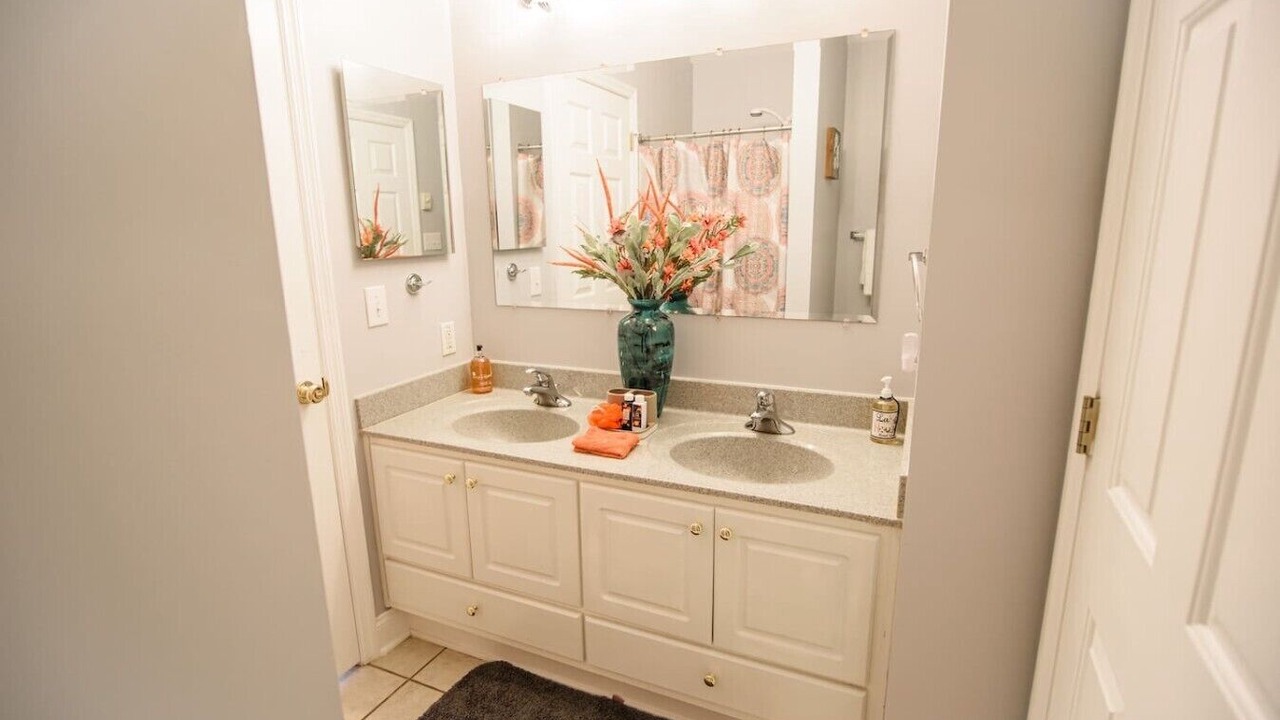 Photo of Bathroom in Westlake Corner