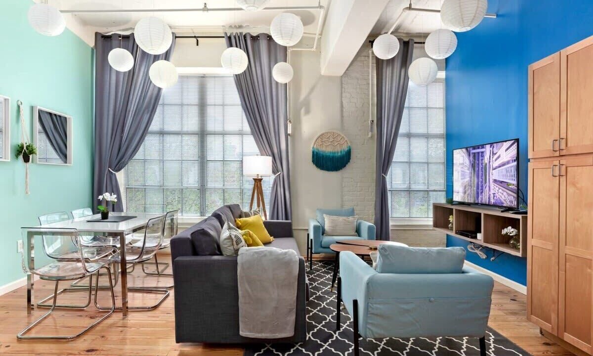 Photo of Livingroom in Downtown