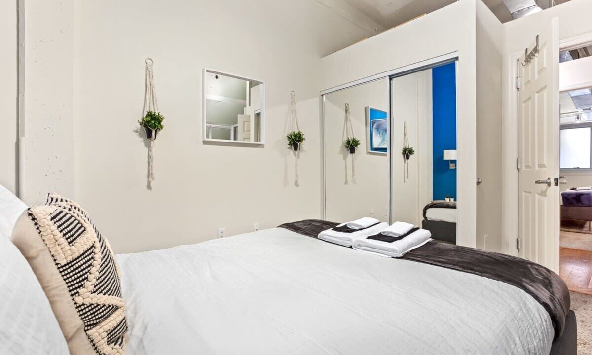Photo of Bedroom in Downtown