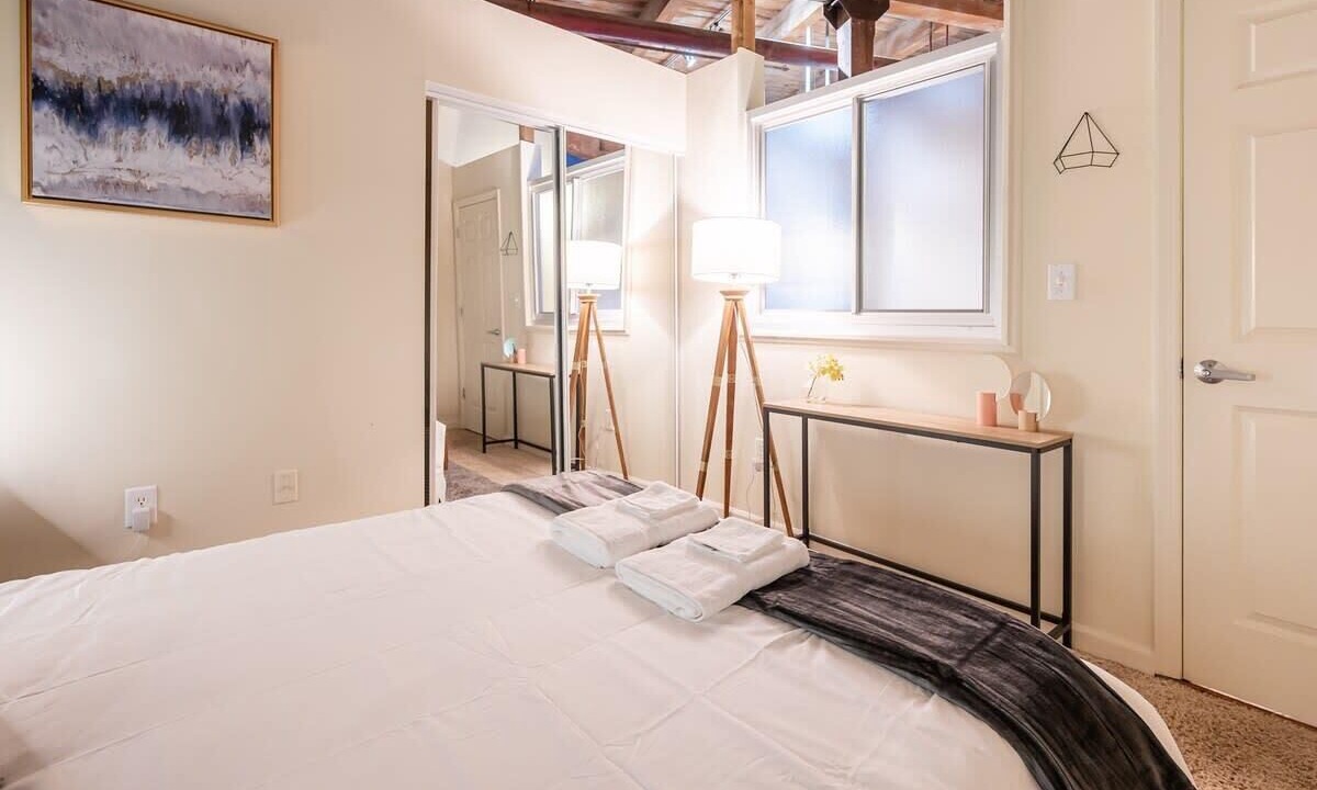 Photo of Bedroom in Downtown