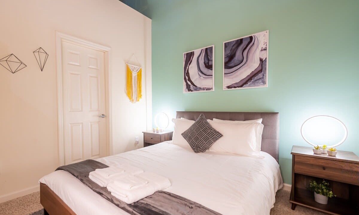 Photo of Bedroom in Downtown
