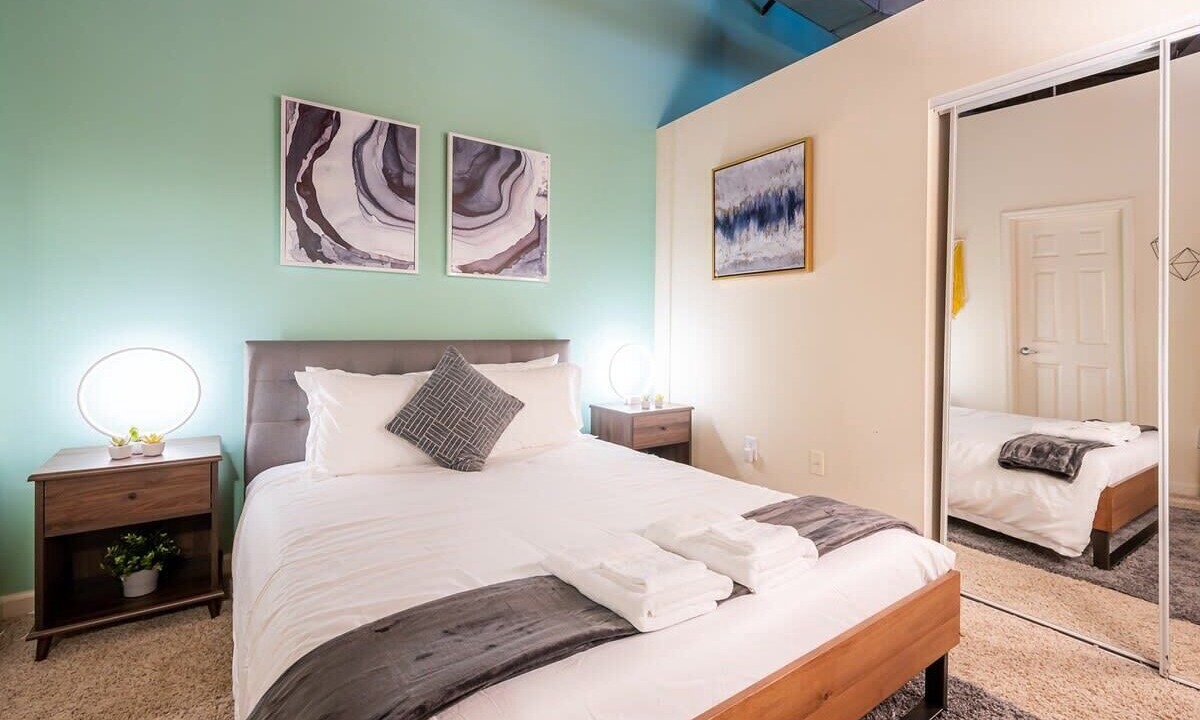 Photo of Bedroom in Downtown