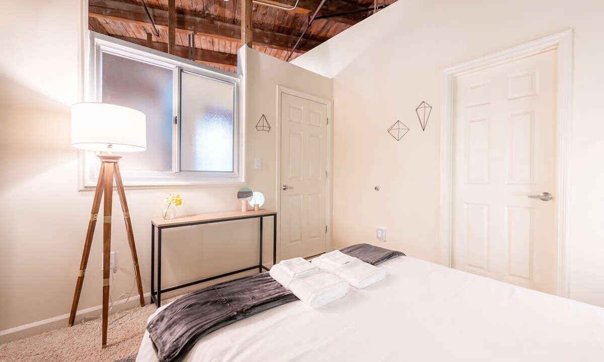 Photo of Bedroom in Downtown