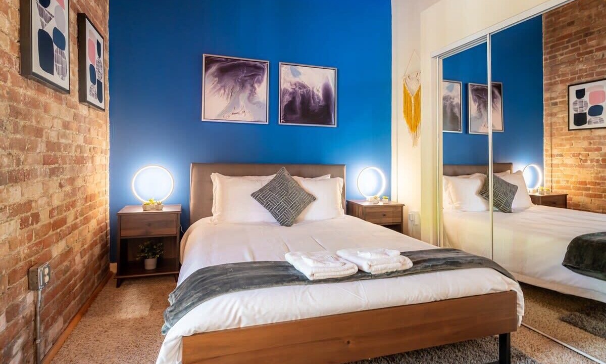 Photo of Bedroom in Downtown