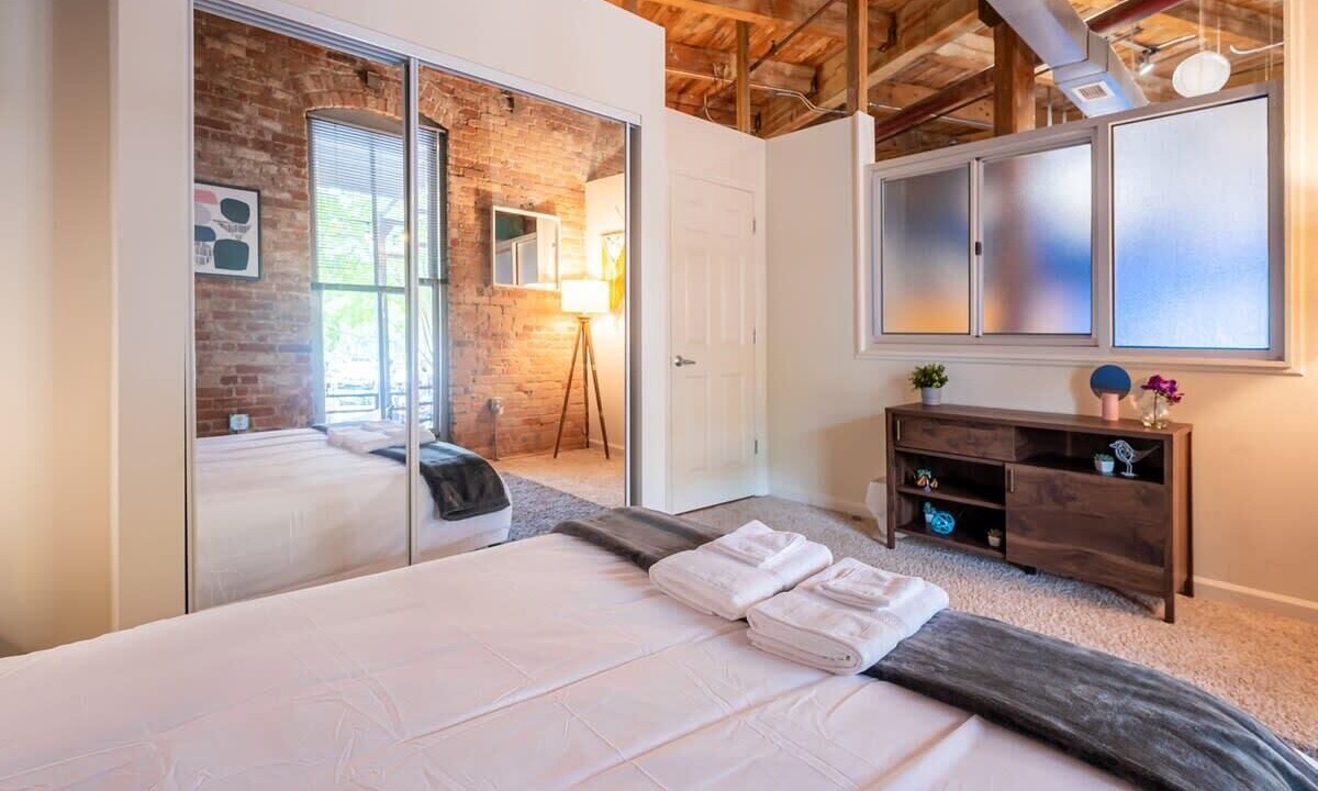 Photo of Bedroom in Downtown