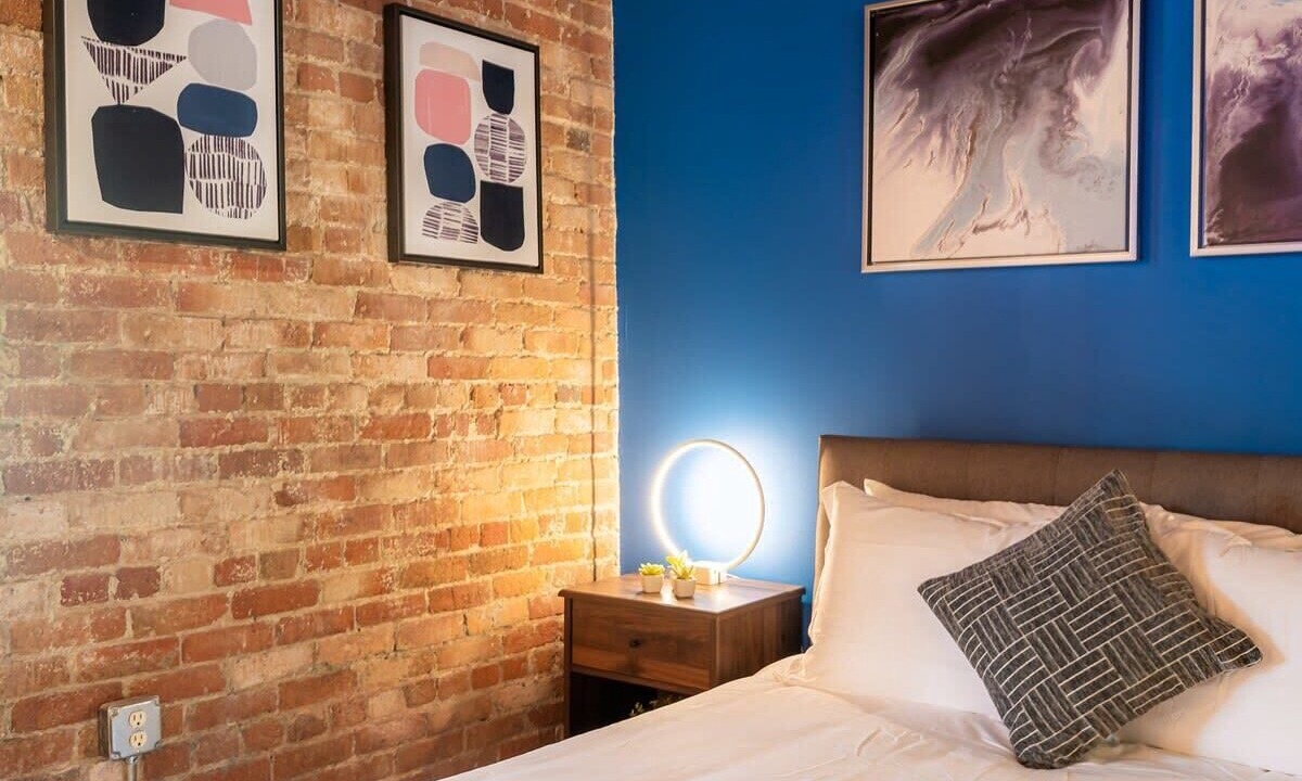 Photo of Bedroom in Downtown
