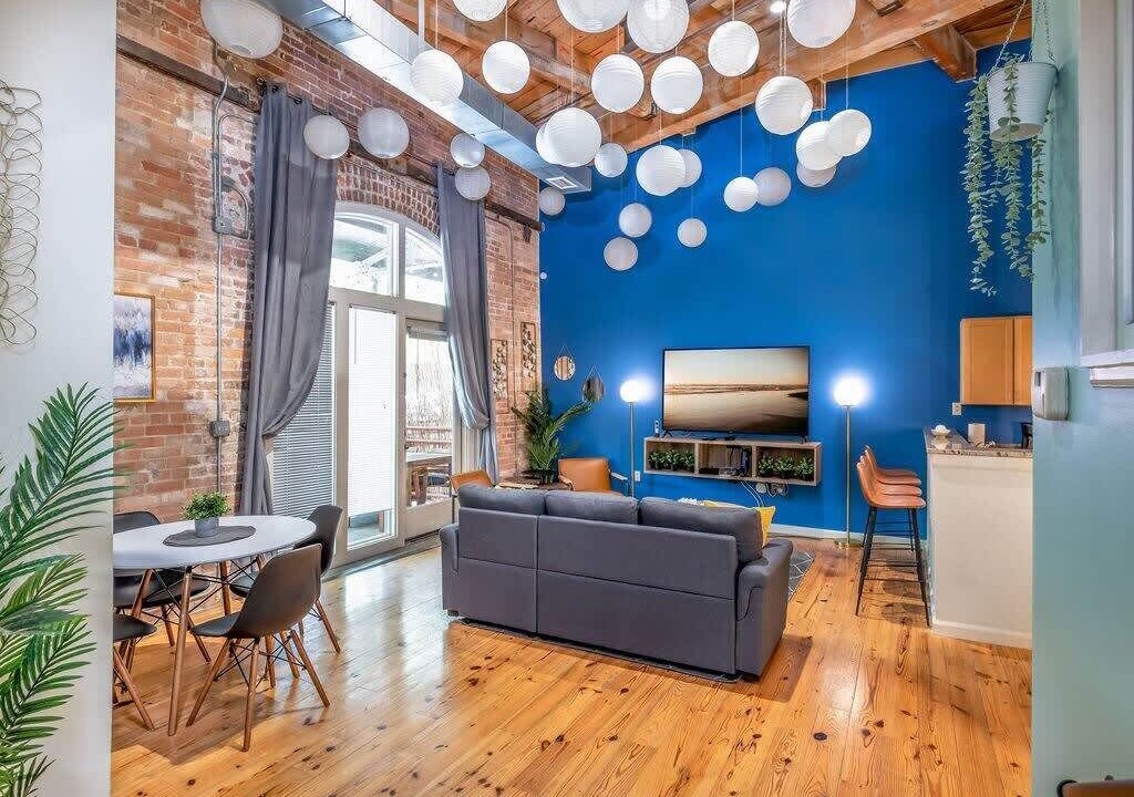 Photo of Bedroom in Downtown