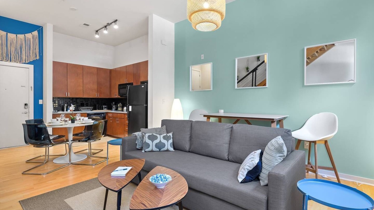 Photo of Livingroom in First Ward