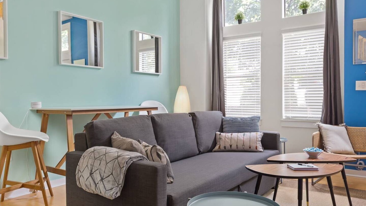Photo of Livingroom in First Ward