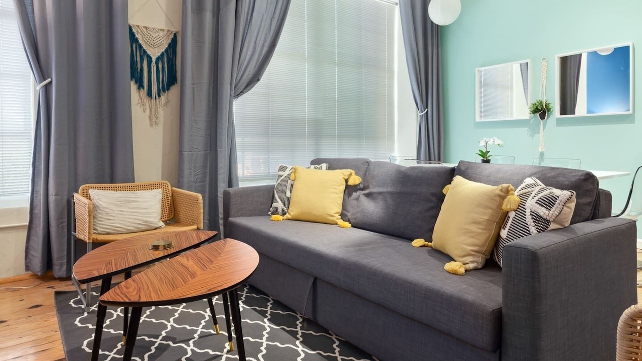 Photo of Livingroom in Downtown