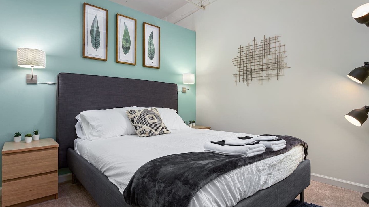 Photo of Bedroom in Downtown