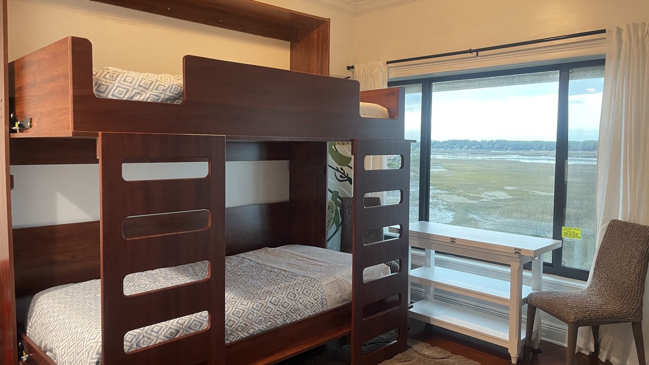 Photo of Bedroom in Palmetto Dunes