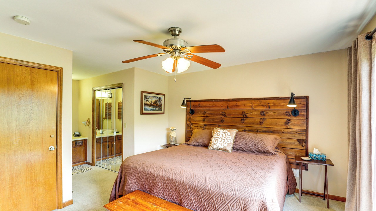 Photo of Bedroom in Valley Creek Run