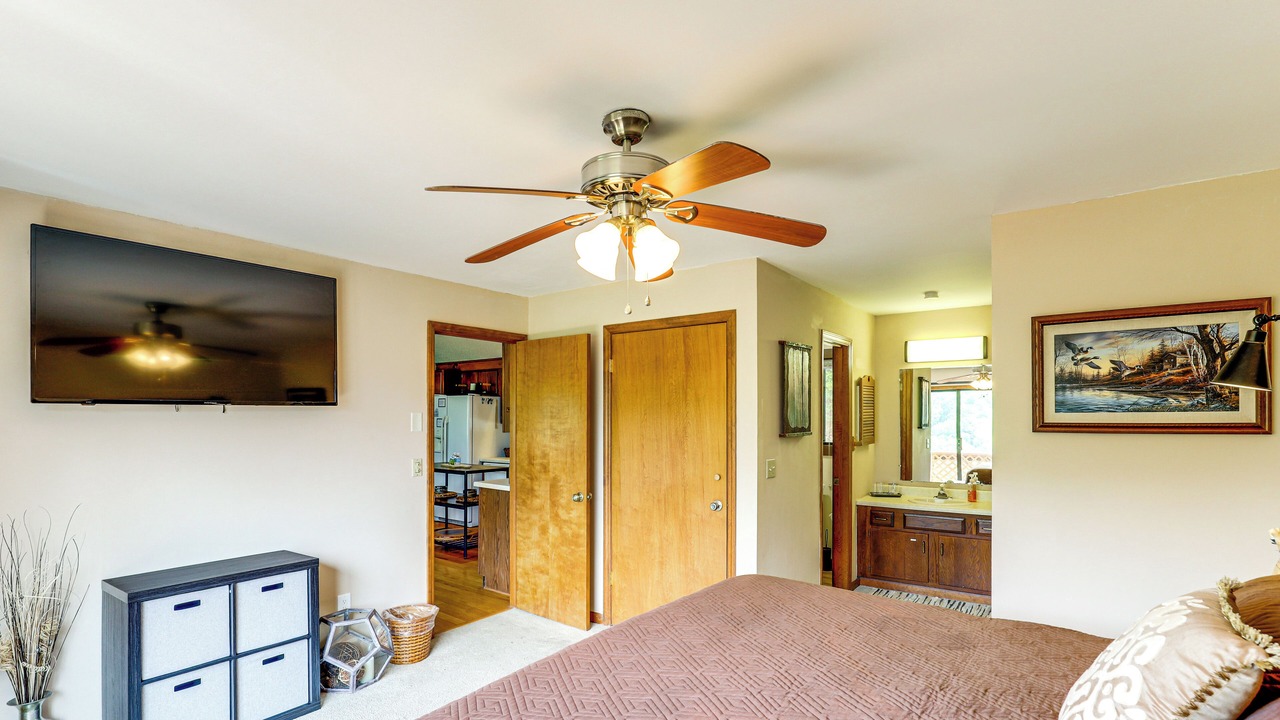 Photo of Bedroom in Valley Creek Run