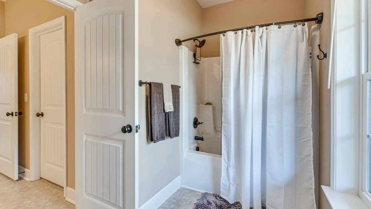 Photo of Bathroom in Murphy