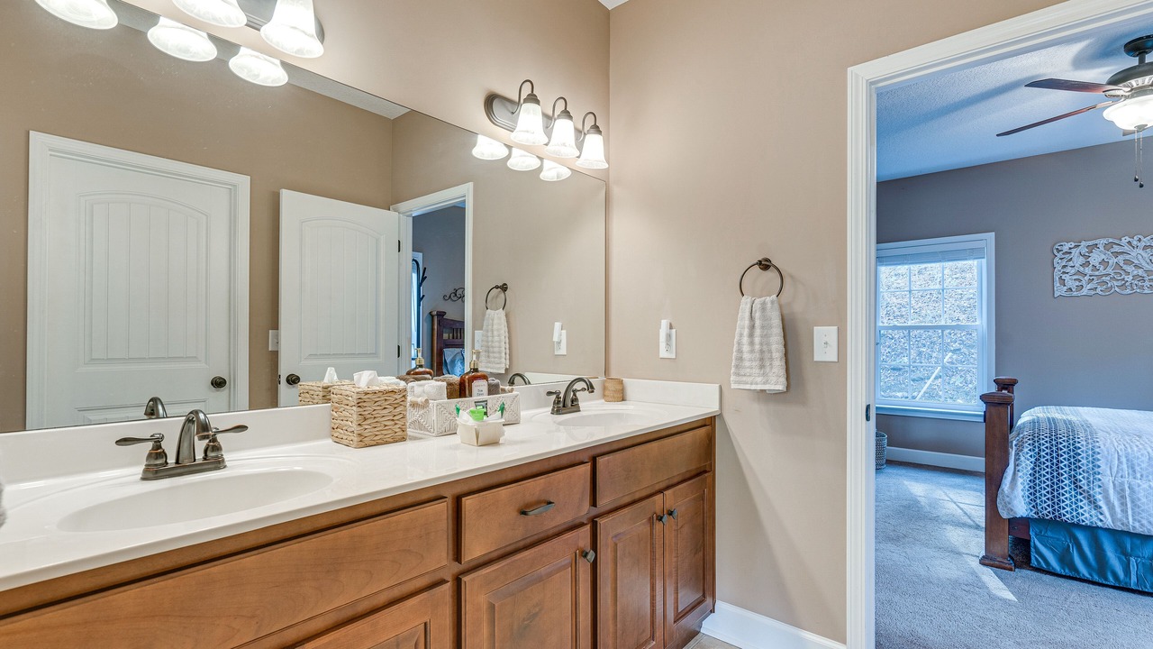 Photo of Bathroom in Murphy