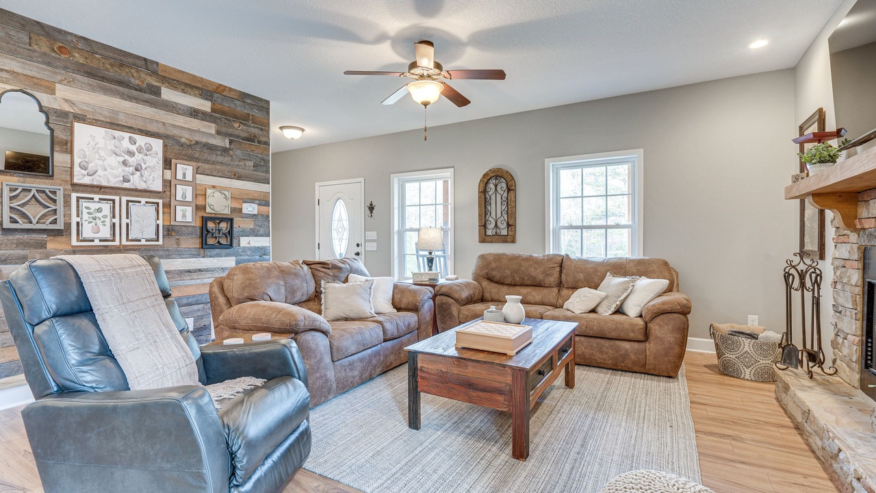 Photo of Livingroom in Murphy