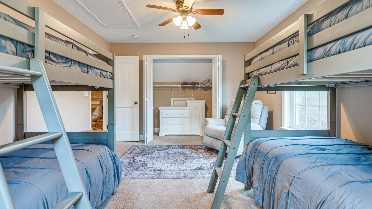 Photo of Bedroom in Murphy