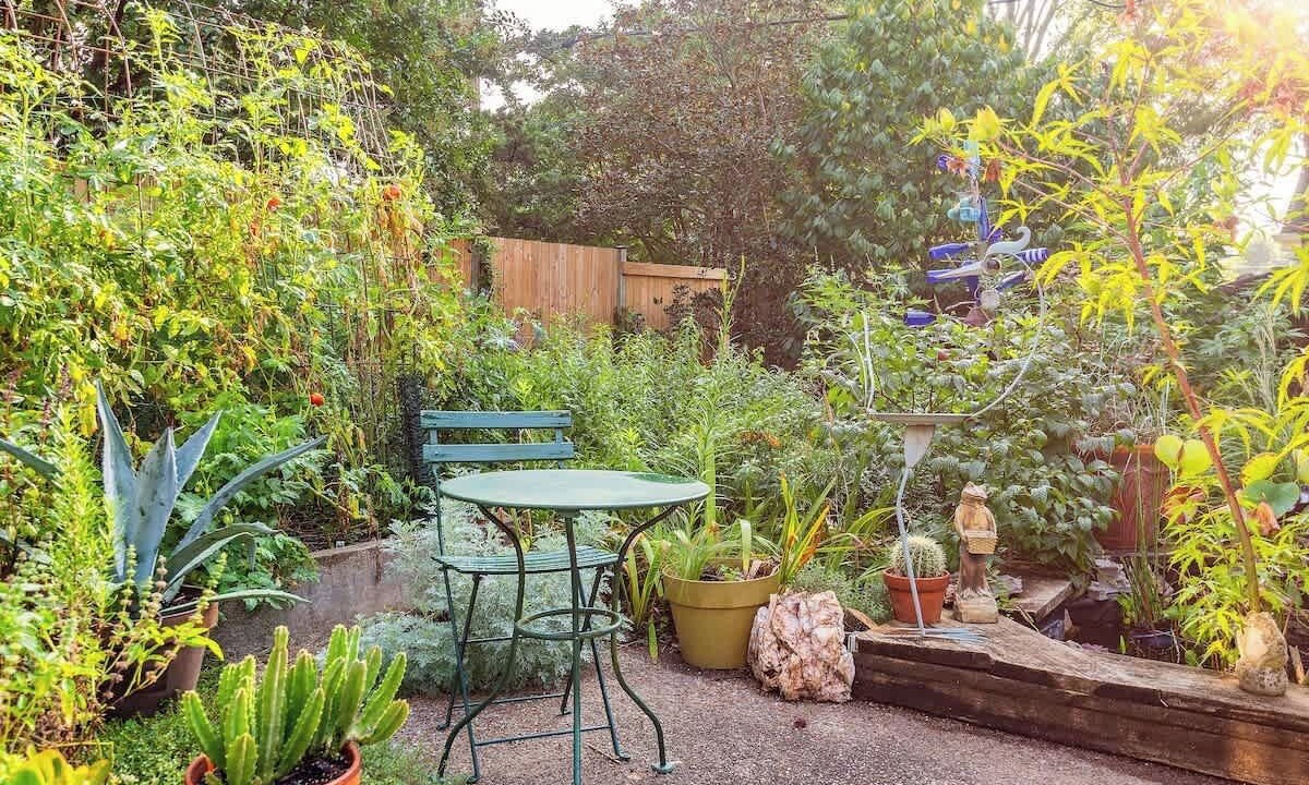 Photo of Outdoor in Belmont - Hillsboro